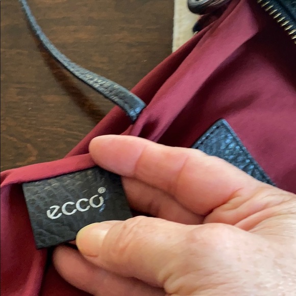 FINAL 💕💕ECCO classic leather shoulder bag - Picture 9 of 16